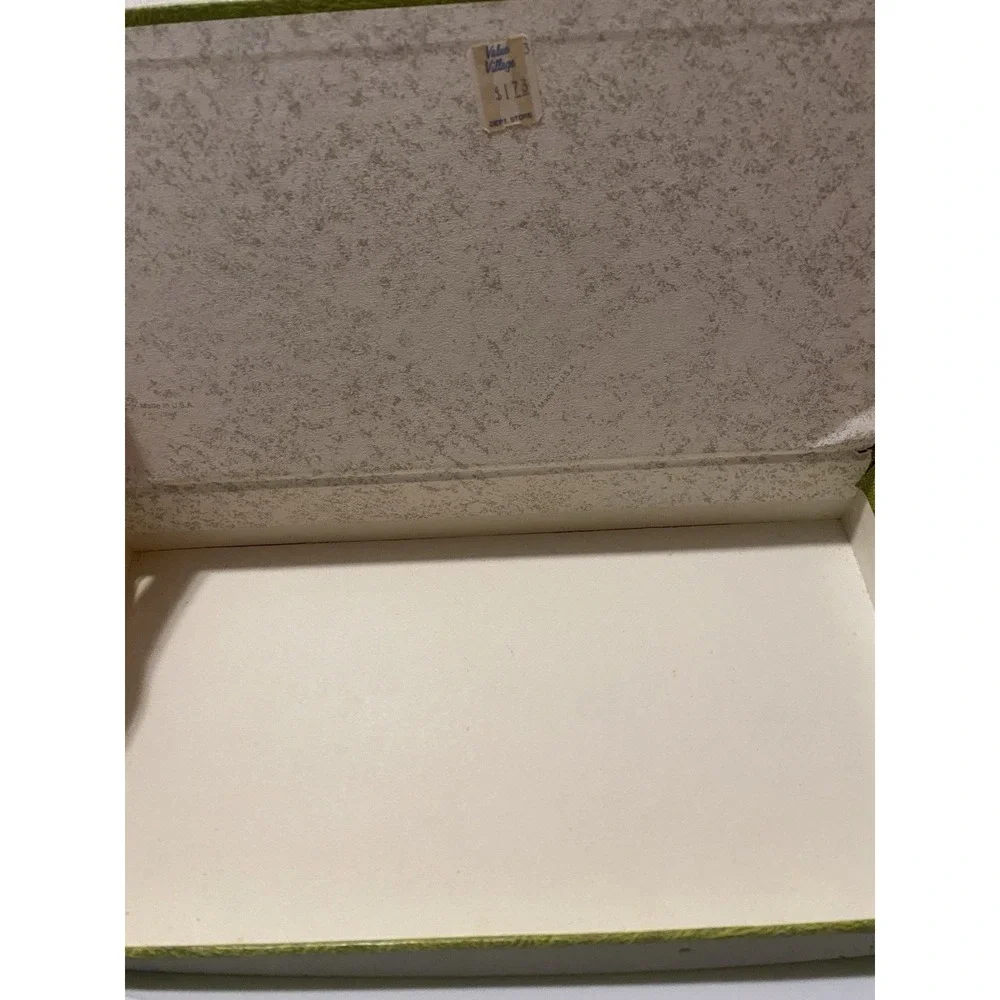 Vintage Value Village Green Make Up Storage Box With Bird And Flowers